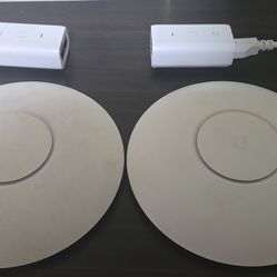2 Unifi AP AC PRO with POE injectors