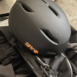 Snowboard helmet