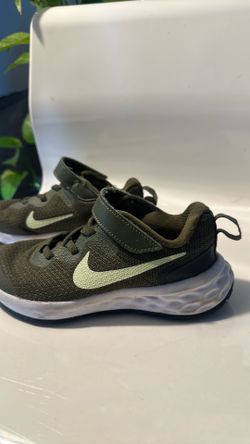Nike Running Shoes Kids Size 12C / Green, Lime Green