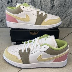 Jordan 1 Low Pastel Grind Size 5.5 Y