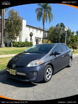 2012 Toyota Prius Plug-in Hybrid