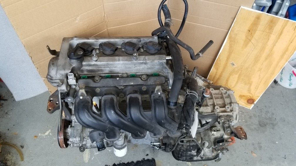 Scion xb Engine and Transmission 2005