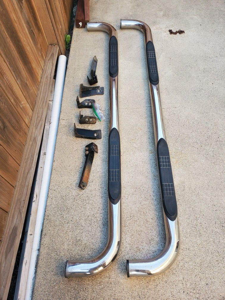 Truck Side Steps (Nerf Bars)