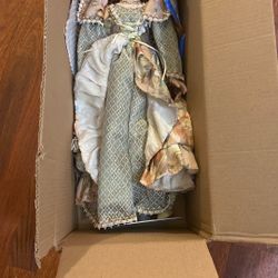 Duck House Heirloom Doll Peggy 