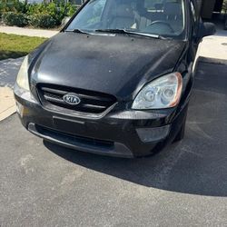 2007 KIA Rondo