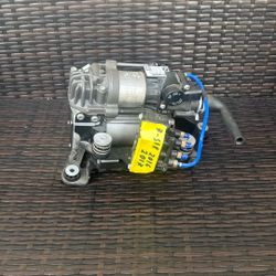 2016 2017 2018 2019 BMW 750i XDRIVE AIR RIDE SUSPENSION COMPRESSOR OEM (contact info removed)1882-03