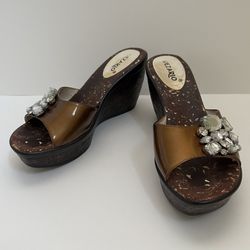 Dezario Brown Patent Wedge Platform Slides Sandals Rhinestones 9M wears 8 - 8.5M