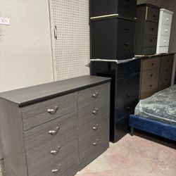 8 DRAWER DRESSER 