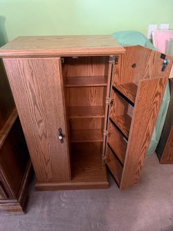 Storage cabinet