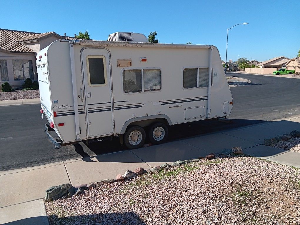 Travel Trailer/Hybrid 2002, 20' Bantam