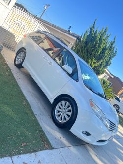 2013 Toyota Sienna