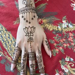 Henna (all natural)  in Honolulu