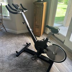 Keiser M3 Indoor Spin Bike – Gym  Stationary Exercise Bike – $425
