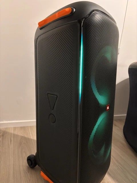 perfect condition "partybox 710" {speaker 100%}