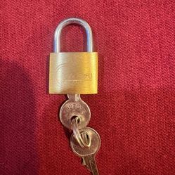 A Brass Padlock With 2 Keys-CAPERFU