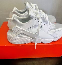 Size 9.5 airmax nike