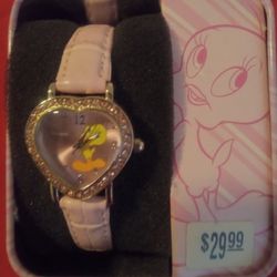 Vintage Heart Diamond Tweety Watch