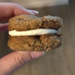 Gluten Free Oatmeal Cream Pies