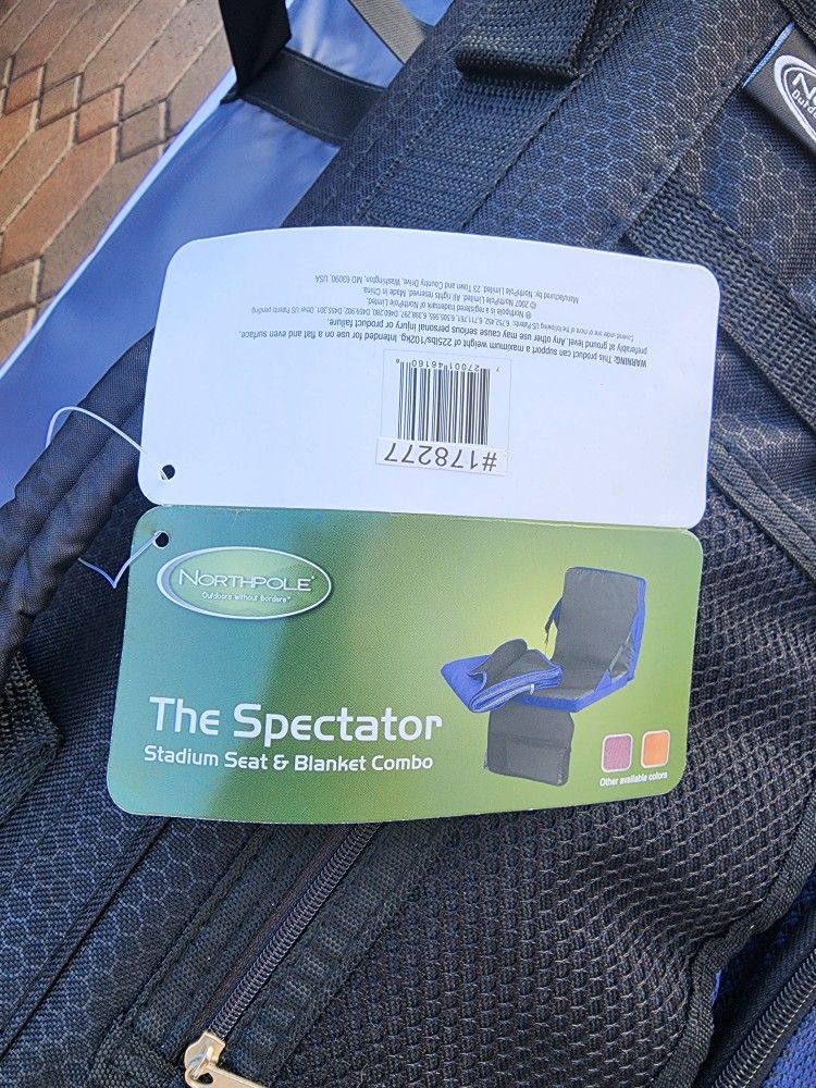 North Pole Outdoor Stadium Seat & Blanket Combo Set $20 Ea. Brand New (Price Is Firm)