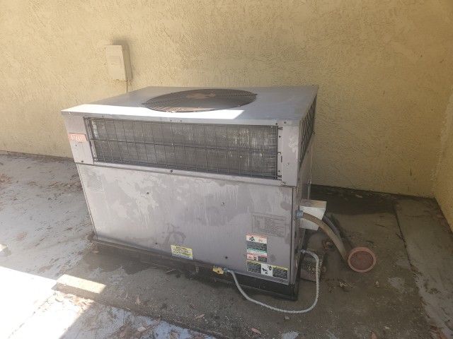 Bryant
Package unit
HVAC