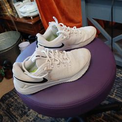 Nike Volleyball Shoes 