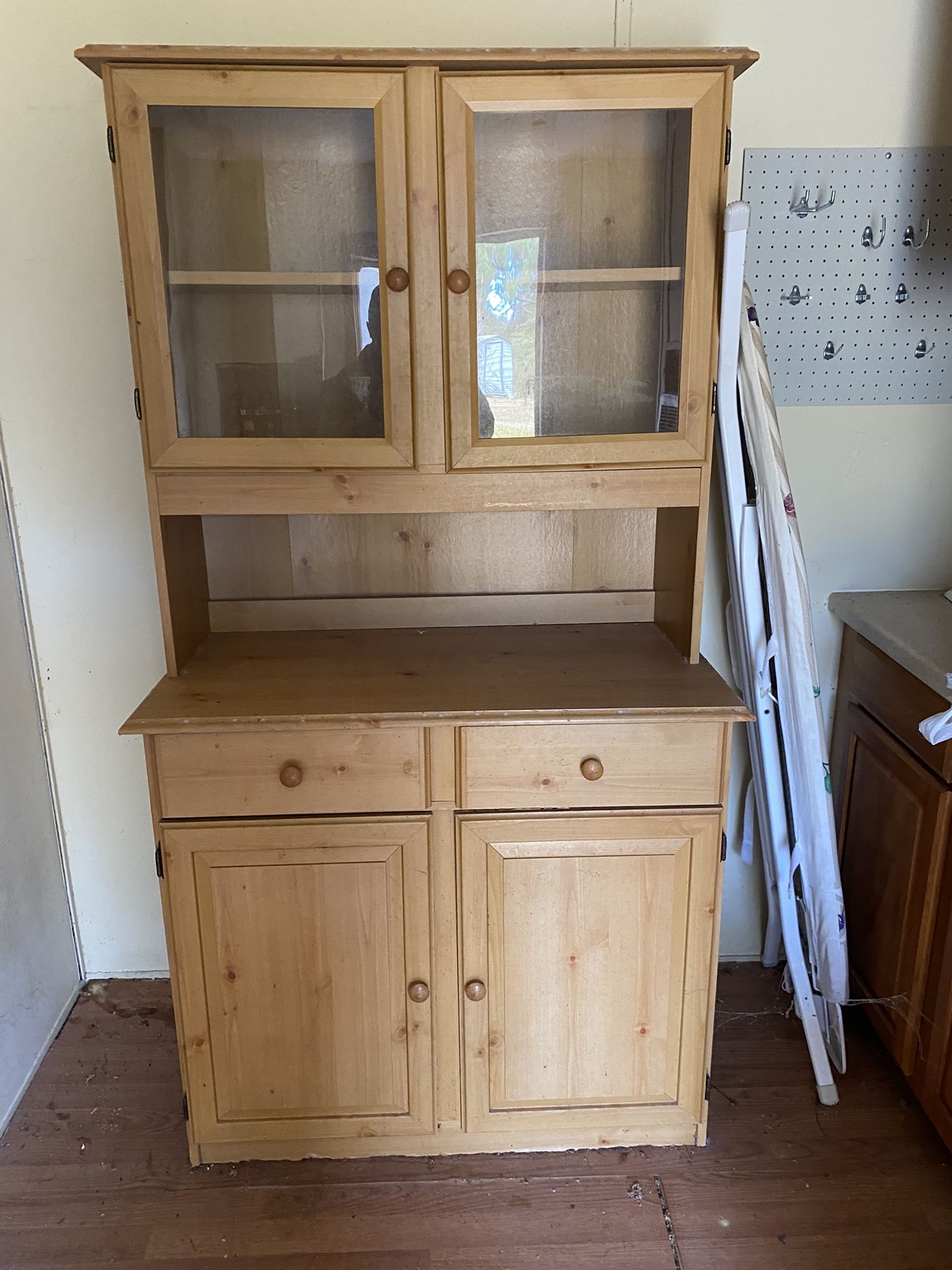 Solid Pine Wood Hutch