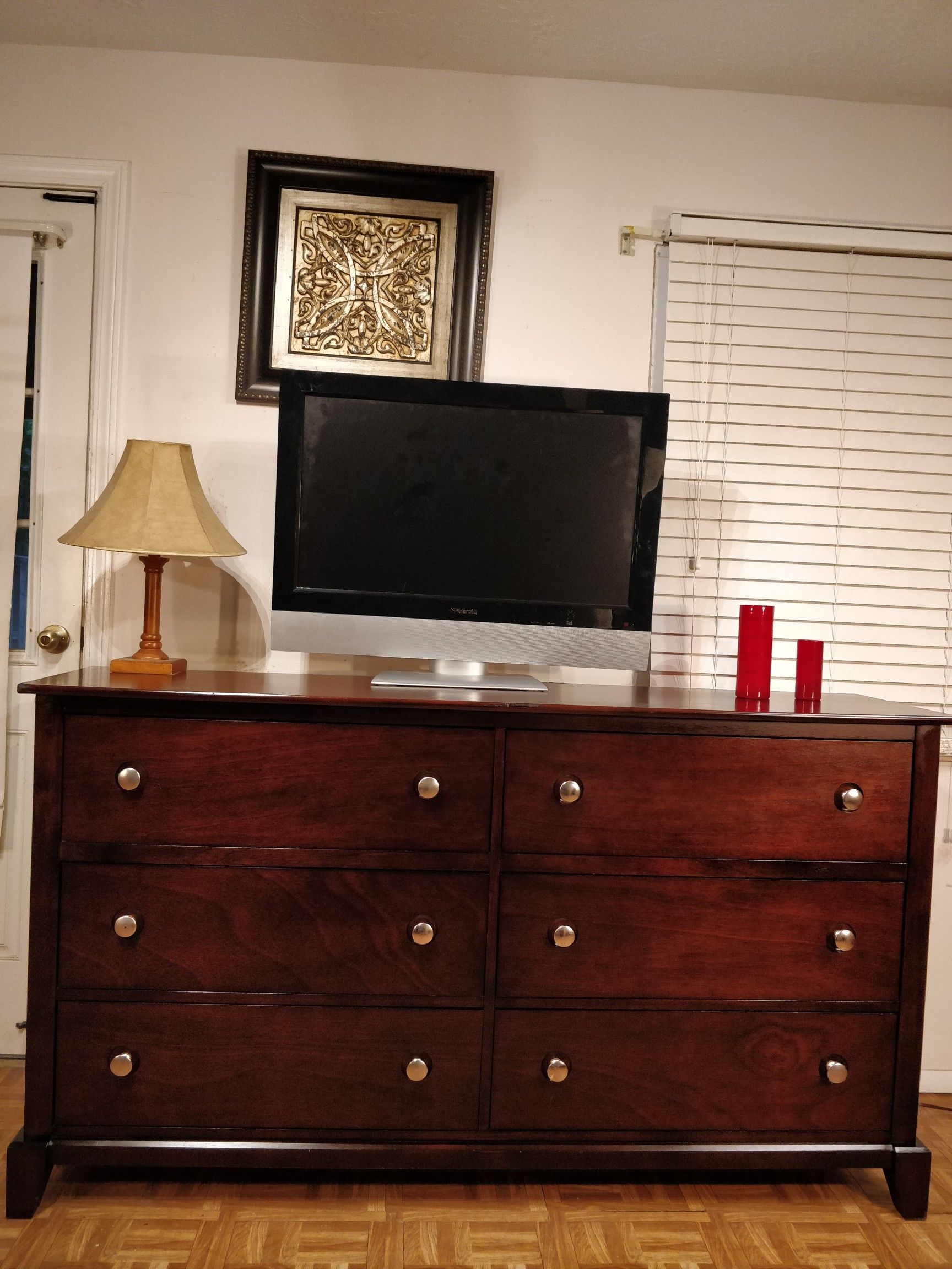 Nice wooden big dresser/TV stand with big drawers in very good condition, all drawers sliding smoothly, pet free smoke free. L68"*W17"*H38"