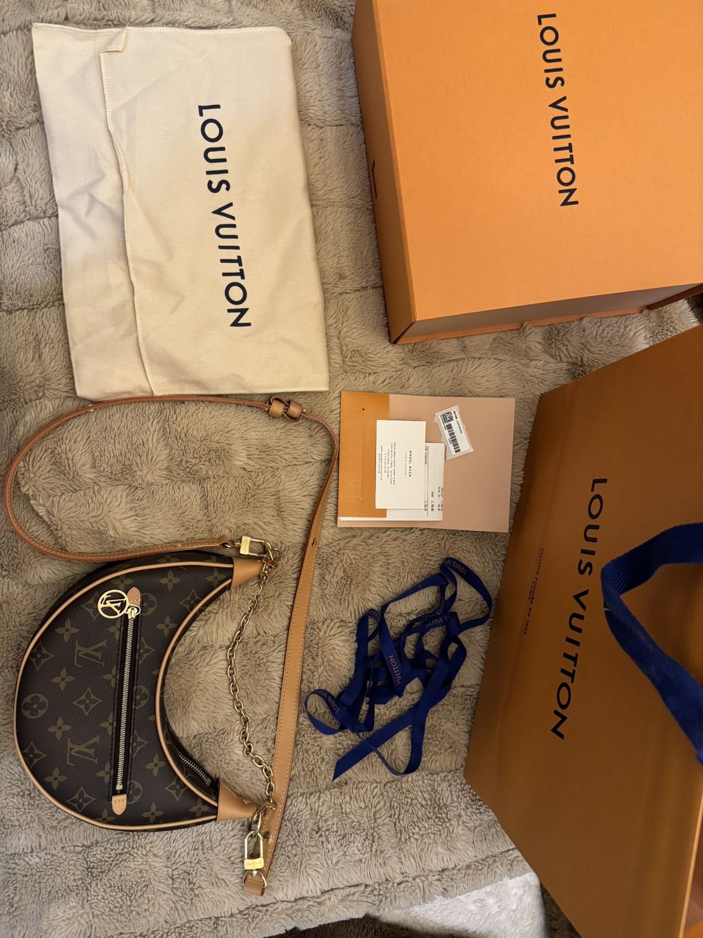 New Authentic Louis Vuitton purse