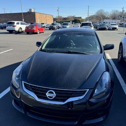 Nissan Altima 2.5 Coupe 