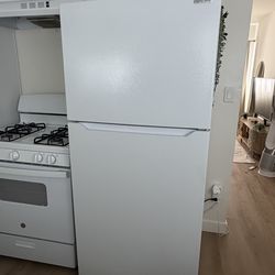 18 Cu. Ft. Insignia Refrigerator