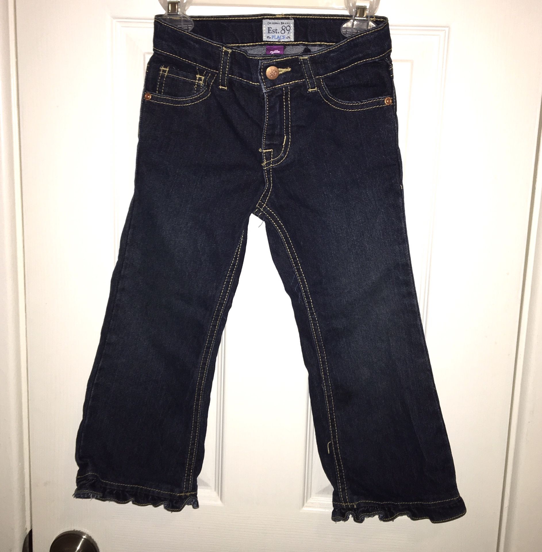 Ruffle Flare Blue Jeans size 4t(36-40) lbs with a waist elastic to make the jeans tighter in the waist Re