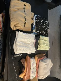 Young Adult Size Small - 18 Items Of Clothing  