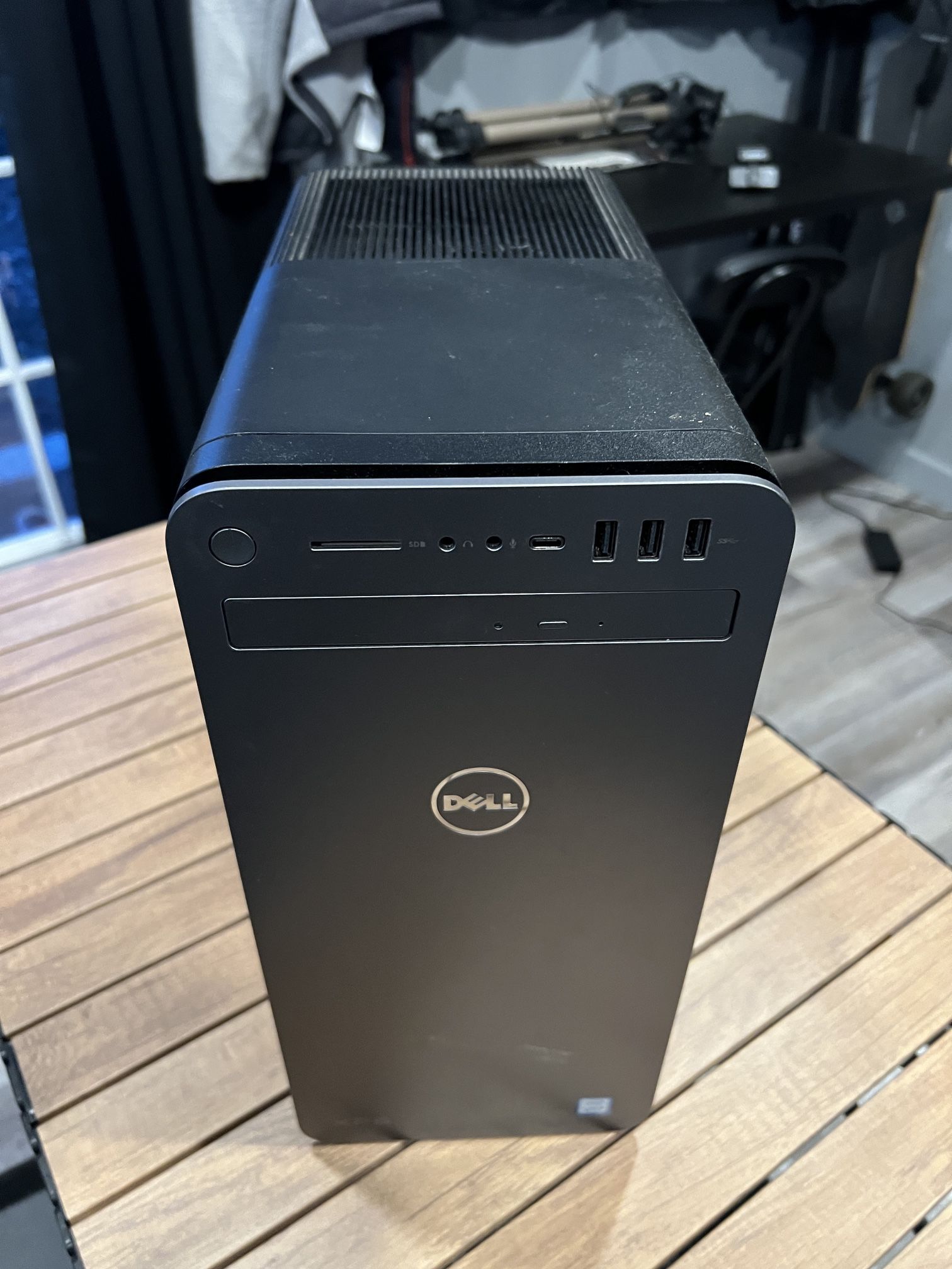 Dell XPS 8930 i9/64GB/4TB + Titan RTX 24GB (Like New)