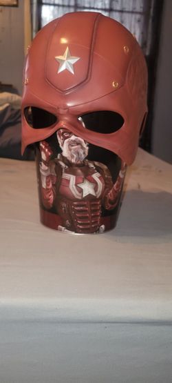 Marvel Thunderbolts Red Guardian Helmet Popcorn Bucket Theater Exclusive Complete Set