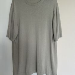 Men ‘s Designer Sweater Size L. Will Fit Size L And XL. Made In Italy.