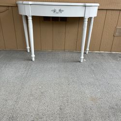 ENTRY WAY OR SOFA TABLE