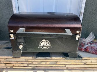 Pit boss smoker Grill