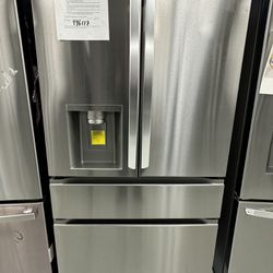 Four-door French Door Refrigerator With Full Convert Draw