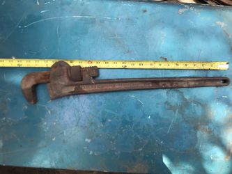 Rigid pipe wrench