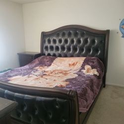 Furniture of America Fort Worth 4pc Upholstered Sleigh Bedroom Set in Dark Cherry