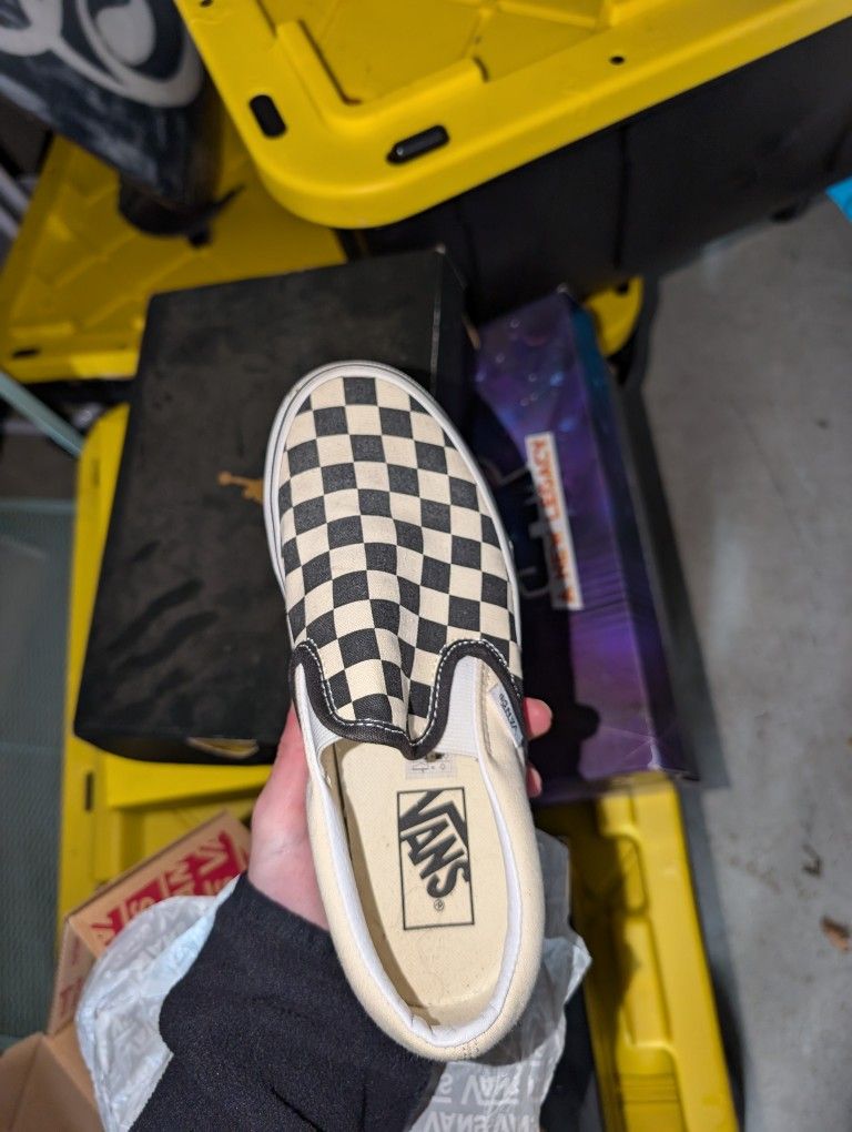 Vans 