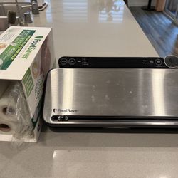 FoodSaver Vacuum Sealer