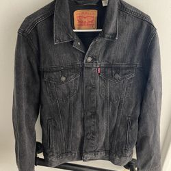 Levi's Men's Black Denim Trucker Jacket Size M