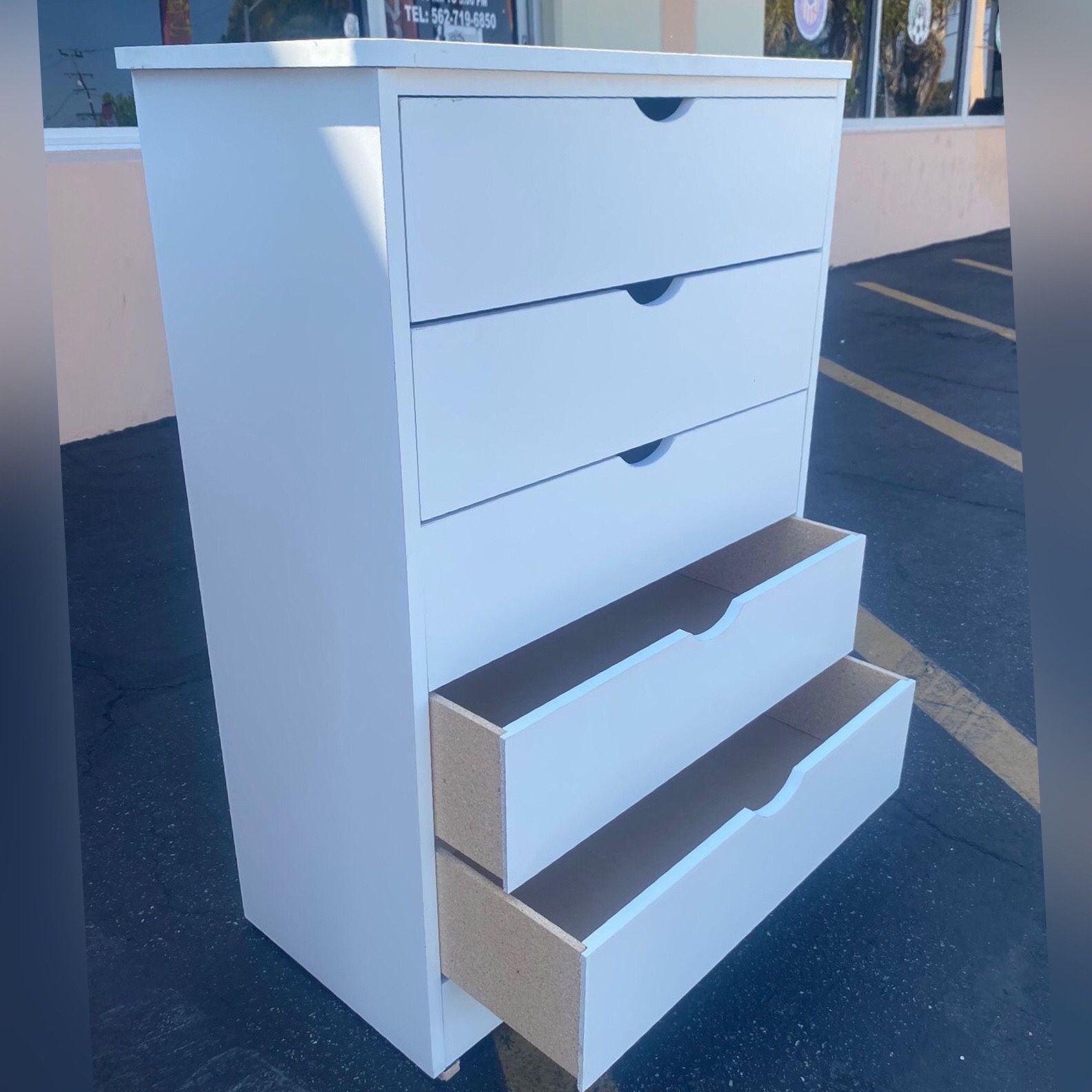 Dresser No Knobs