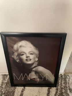 Marilyn Monroe Holographic Red & B/W