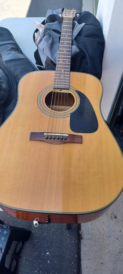 FENDER ACOUSTIC EXCELLENT CONDITIONS 