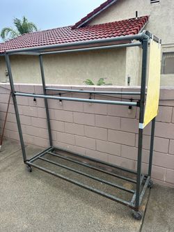 Clothes rack