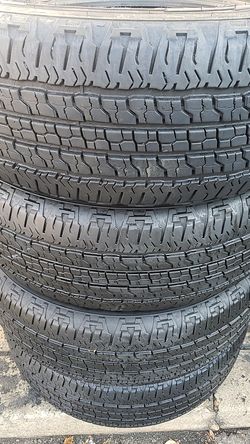 Four matching Goodyear tires for sale 275/65/18