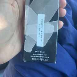 Fenty Blurring Skin Tint 6 
