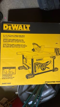 DEWALT 15 Amp Corded 8-1/4 in. Compact Portable Jobsite Tablesaw